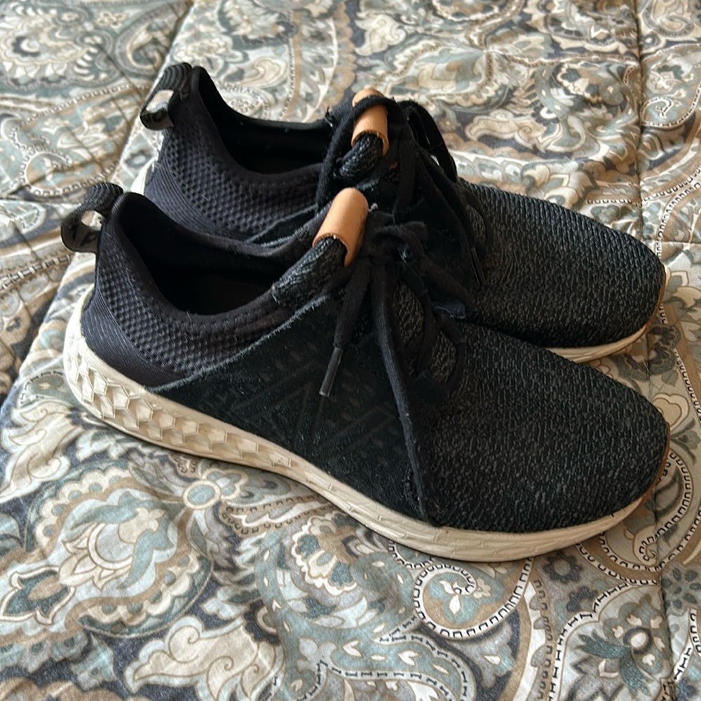 Women’s lightweight New Balance running shoes